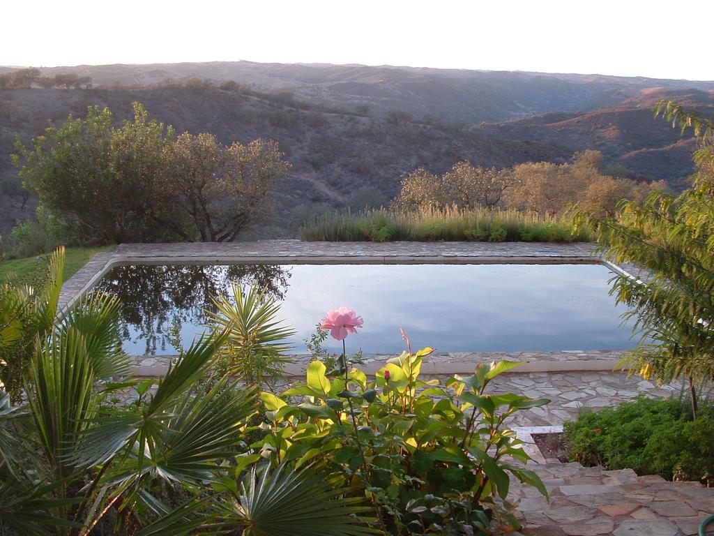 Gasthaus Herdade De Vale Covo - Agroturismo Mértola Exterior foto