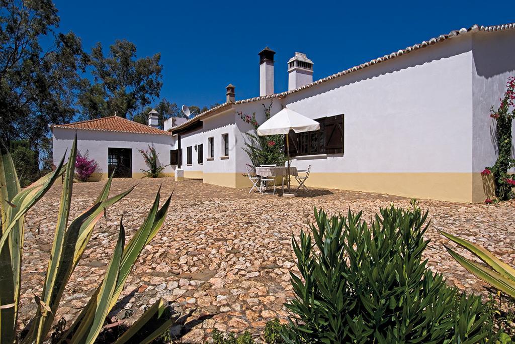 Gasthaus Herdade De Vale Covo - Agroturismo Mértola Exterior foto