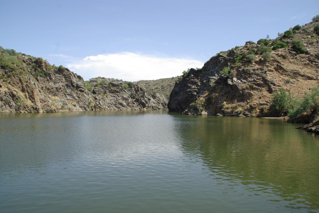 Gasthaus Herdade De Vale Covo - Agroturismo Mértola Exterior foto