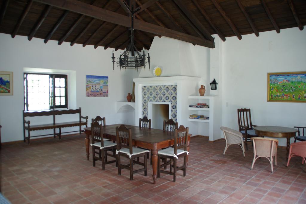 Gasthaus Herdade De Vale Covo - Agroturismo Mértola Exterior foto